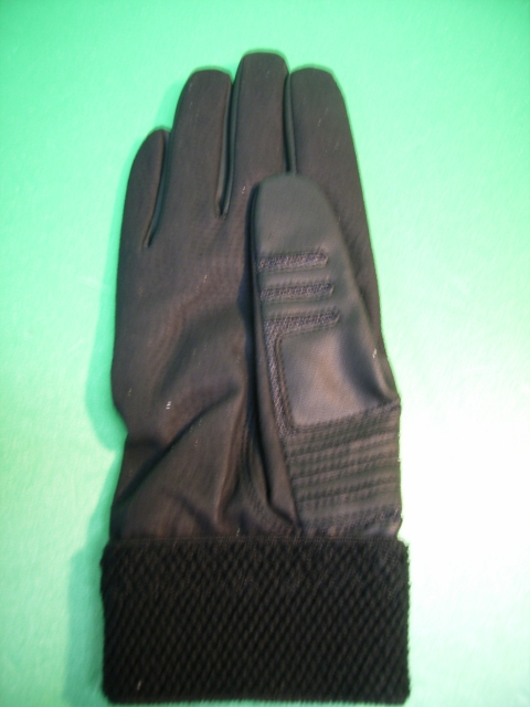 W11
ミズノバッティング手袋　　６５％ＯＦＦ